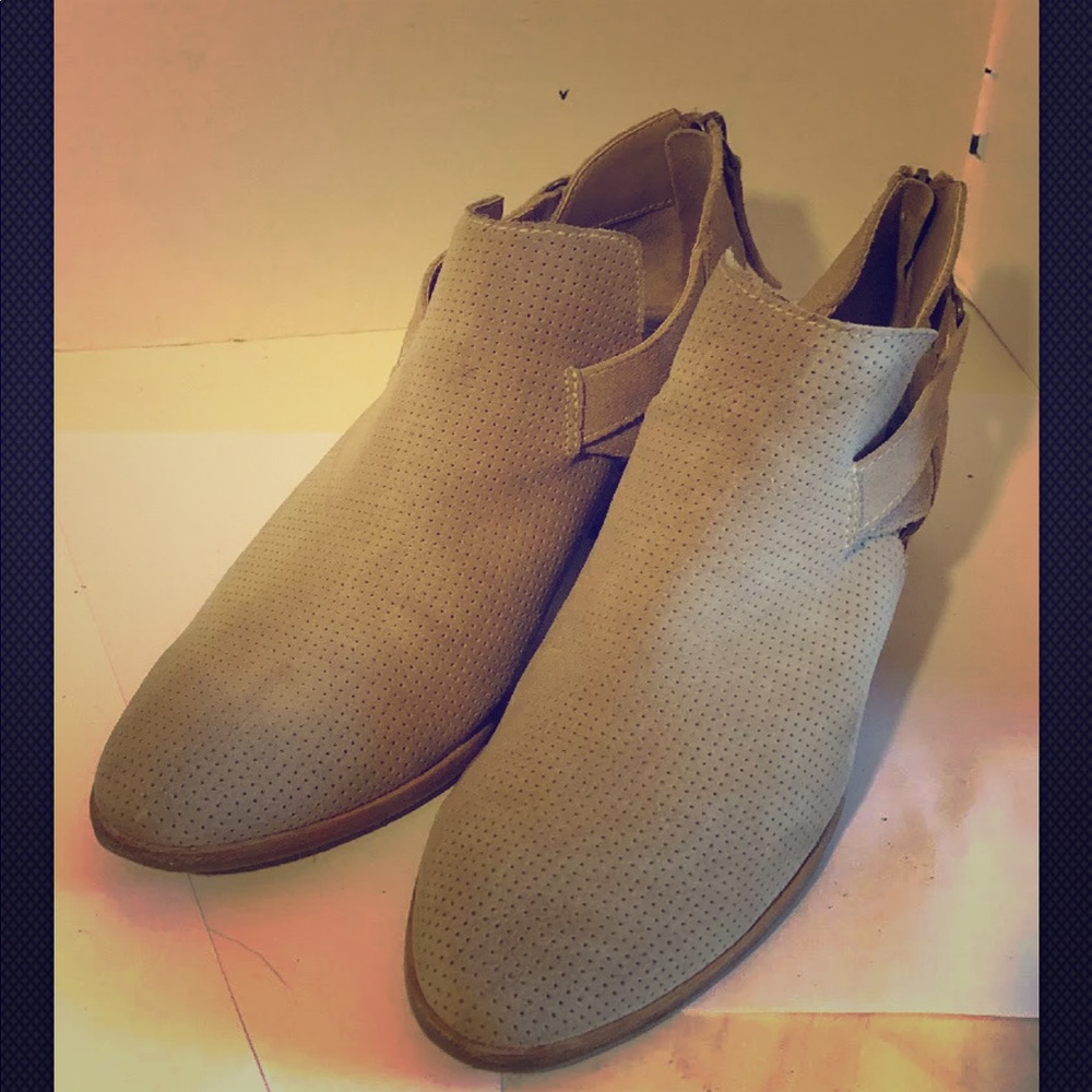 Dolce Vita Women's 9.5 Ankle Taupe Booties Boots